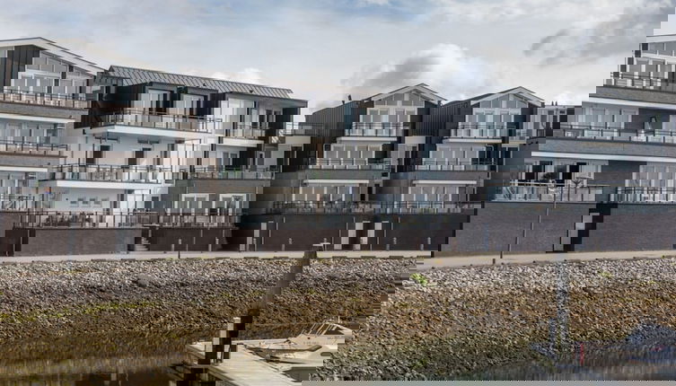 Foto 1 - Luxury Apartment With Water Views
