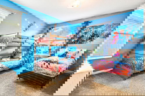 Foto 8 - Storey Lake Cozy Resort Home Pool Spa Disney Theme