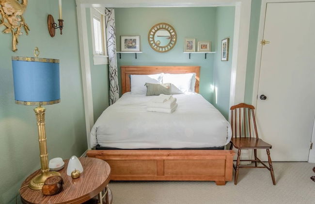 Pet Friendly 1900 Classic 3 Bedroom Value - Foto 2