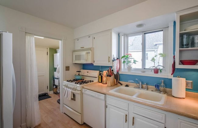 Pet Friendly 1900 Classic 3 Bedroom Value - Foto 15
