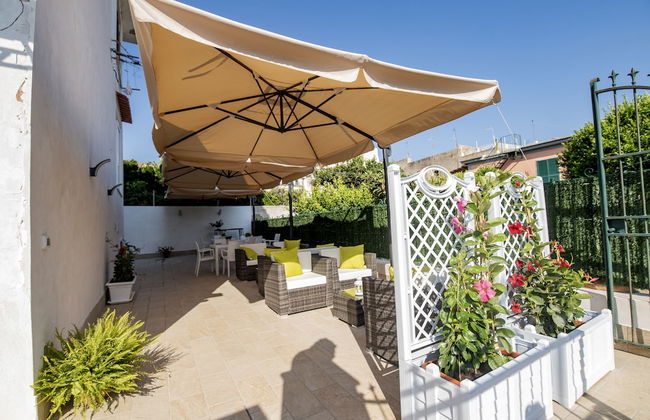 LA DOLCE VITA ROOMS - Photo 1