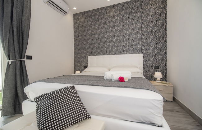 LA DOLCE VITA ROOMS - Photo 31