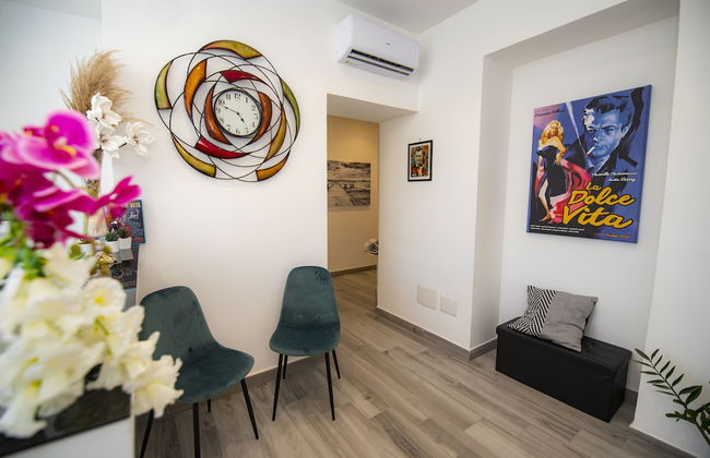 LA DOLCE VITA ROOMS - Photo 2