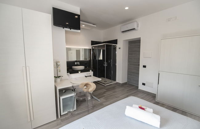 LA DOLCE VITA ROOMS - Photo 12