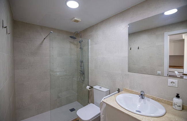 Sunstay Seaside Flat I Puerto Marina Benalmadena - Photo 18