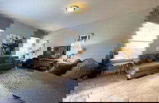 Foto 1 - Relaxing 7 Bed Pool Home With Game Room-4204od 7 Bedroom Home by RedAwning