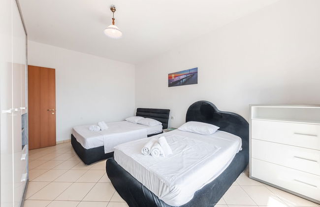 Central Main Square Apartment - Foto 7