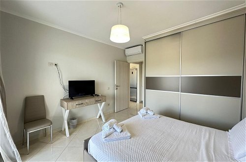 Photo 3 - Elpida Luxury Apartments & Suites