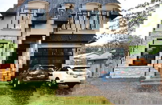 Foto 1 - Dazzling Home Next to Beach & Go Station