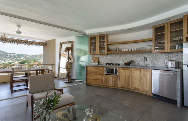 Kau Kan Luxury Condos - Photo 31