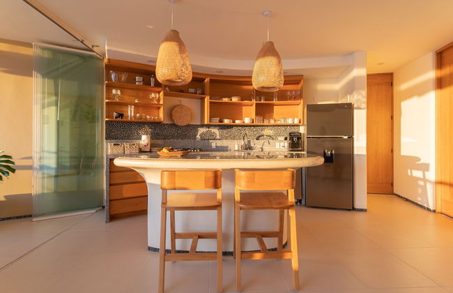Kau Kan Luxury Condos - Photo 24