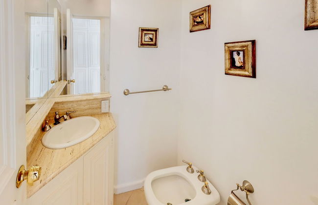 Oceana Suites Vanguardia - Photo 21