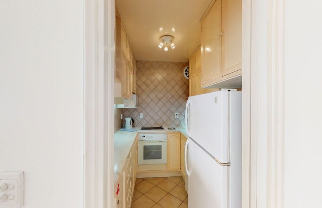 Oceana Suites Vanguardia - Photo 9