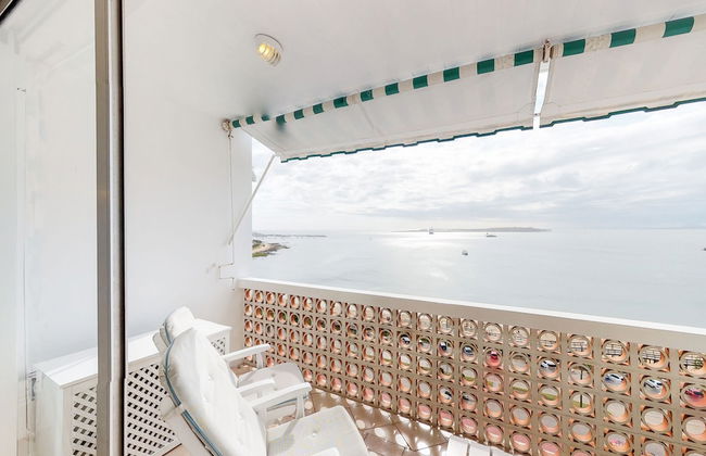 Oceana Suites Vanguardia - Photo 16