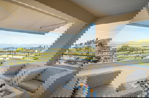 Foto 33 - Euphoria Residences with Shared Pool by Konnect