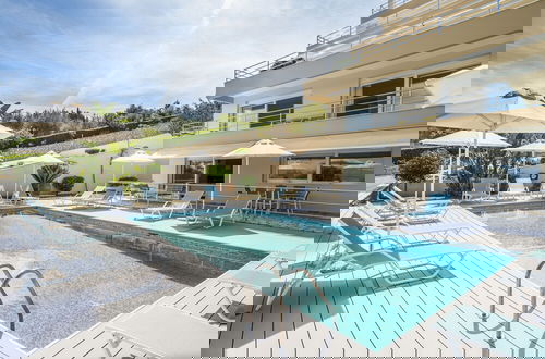 Foto 1 - Euphoria Residences with Shared Pool by Konnect