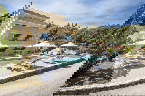 Foto 50 - Euphoria Residences with Shared Pool by Konnect