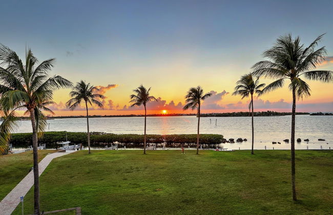 Waterfront Luxury Villa With Sunset Views And Boat Slip 3 Bedroom Townhouse by RedAwning - Foto 23