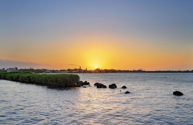 Waterfront Luxury Villa With Sunset Views And Boat Slip 3 Bedroom Townhouse by RedAwning - Foto 17