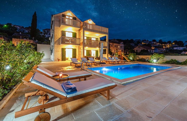 Villa Gold - Private Pool & Grill - H - Foto 37