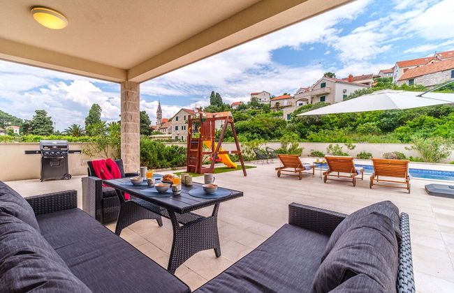 Villa Gold - Private Pool & Grill - H - Foto 1