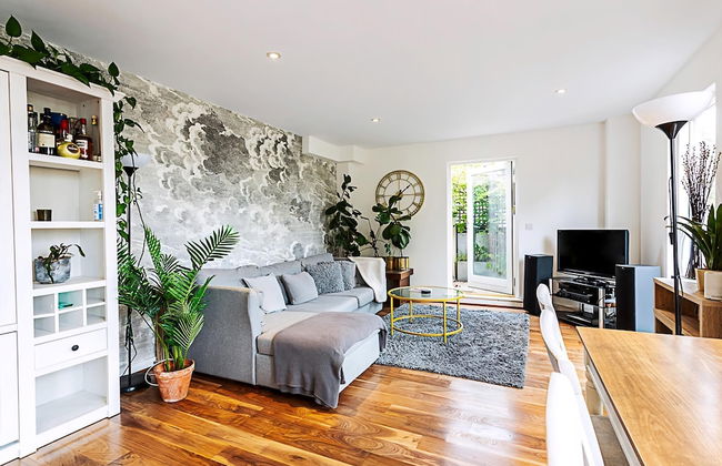 3 Bed Luxury Penthouse in Shoreditch - Photo 1