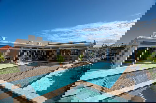 Foto 52 - Villa Blue Topaz - Oasis With Pool Hot tub Sauna