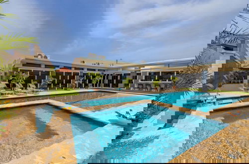 Foto 56 - Villa Blue Topaz - Oasis With Pool Hot tub Sauna