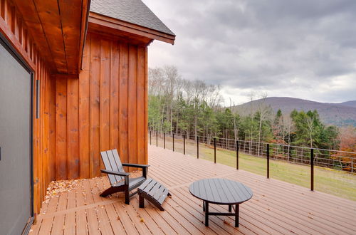 Photo 45 - Brand New Luxury Ski Cabin - 2 Mi to Windham Mtn