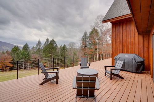 Photo 21 - Brand New Luxury Ski Cabin - 2 Mi to Windham Mtn