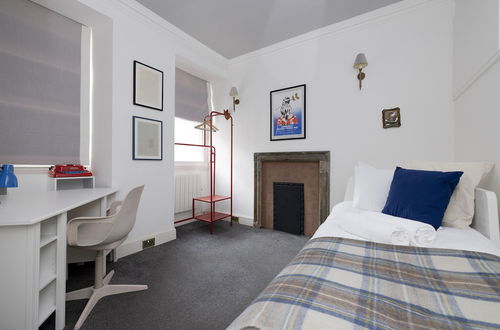 Photo 9 - Altido Eclectic & Design Led 3Br Apt Near Edinburgh Castle