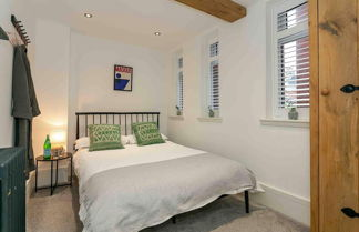 Photo 2 - Beautiful 2-bed Apartment in Central Harrogate