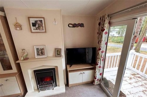Photo 15 - Beautiful 3-bed Selfcontained Lodge Great Yarmouth