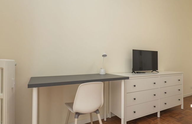 JOIVY Modern 2bed flat with balcony, 250m from M5 Foppa and M2 Sant'Agostino - Foto 5