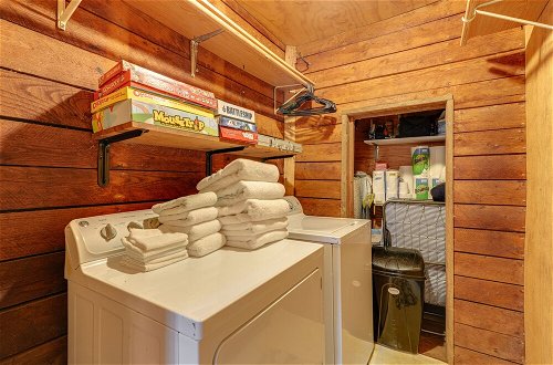 Foto 26 - Historic Jonesborough Cabin w/ Fire Pit & Grill