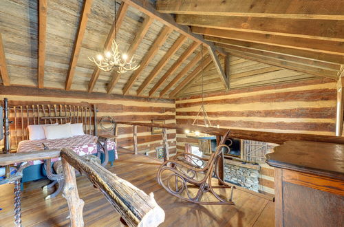 Photo 23 - Historic Jonesborough Cabin w/ Fire Pit & Grill