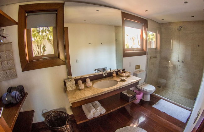 Mansão Exuberante Pé na Areia Ferradura - Foto 35