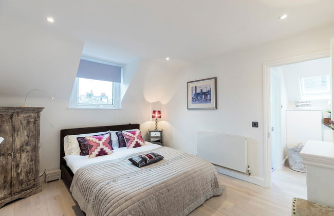 JOIVY Dazzling 2BR flat near by East Putney station - Foto 3