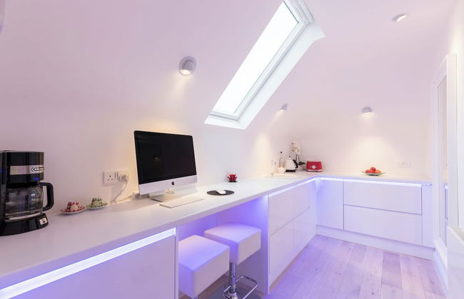 JOIVY Dazzling 2BR flat near by East Putney station - Foto 6