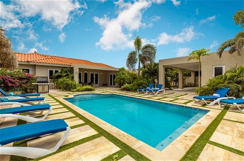 Foto 16 - Outstanding Oasis 7BR 7BA Villa With Private Pool