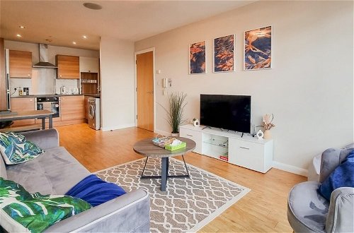 Foto 15 - Modern Aesthetic Cozy Apartment