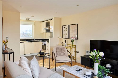 Photo 11 - The Weavers Field Place - Classy 3bdr Flat With Terrace
