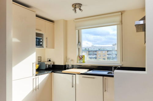Photo 15 - The Weavers Field Place - Classy 3bdr Flat With Terrace