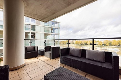 Photo 29 - The River Thames View - Stunning 2bdr Flat With Study Room Balcony