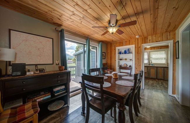 Moonshiner's Cabin Minutes From Two Wheels! - Photo 11