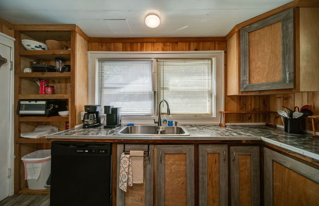 Moonshiner's Cabin Minutes From Two Wheels! - Photo 13