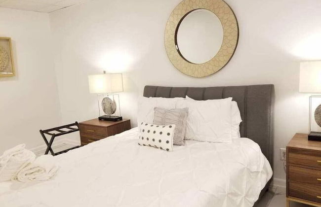 7 BR-Sleeps 15! Famous Lakefront by YouRent! - Foto 9