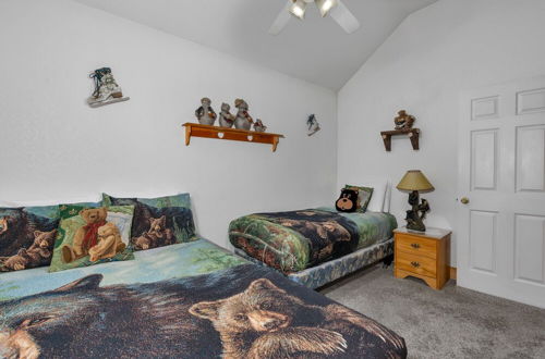 Photo 9 - Cozy Bear North Quaint and Warm 2bd in Yosemite