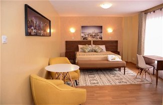 Photo 2 - Lux Suites Westlands Penthouse