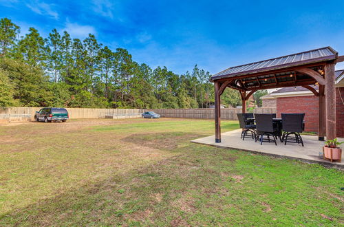 Photo 8 - Lovely Prichard Home w/ Yard, Grill & Fireplace